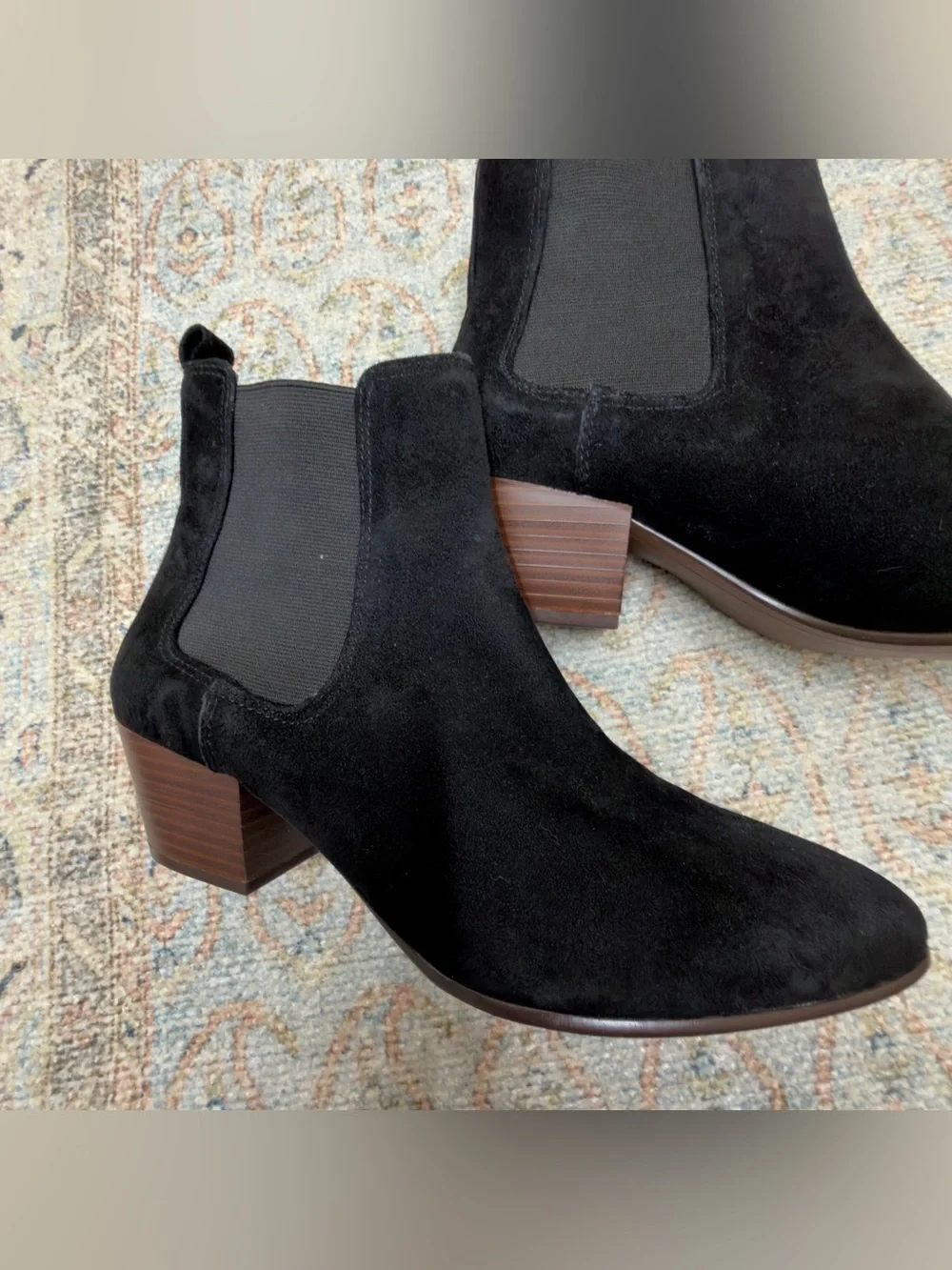 Sam Edelman Reesa Black Suede Booties size 9